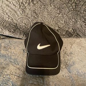 Nike golf hat